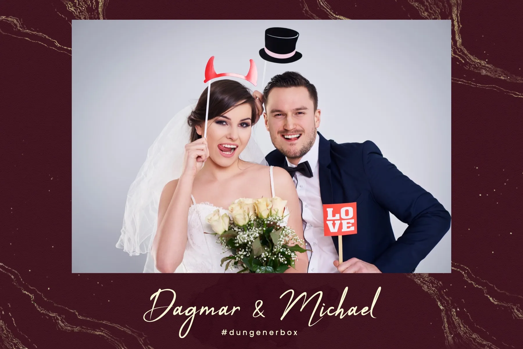 Fotobox Layout Traumhochzeit im Standard-Format – Verträumtes Hochzeitsdesign mit zarten Blüten und weichen Farben